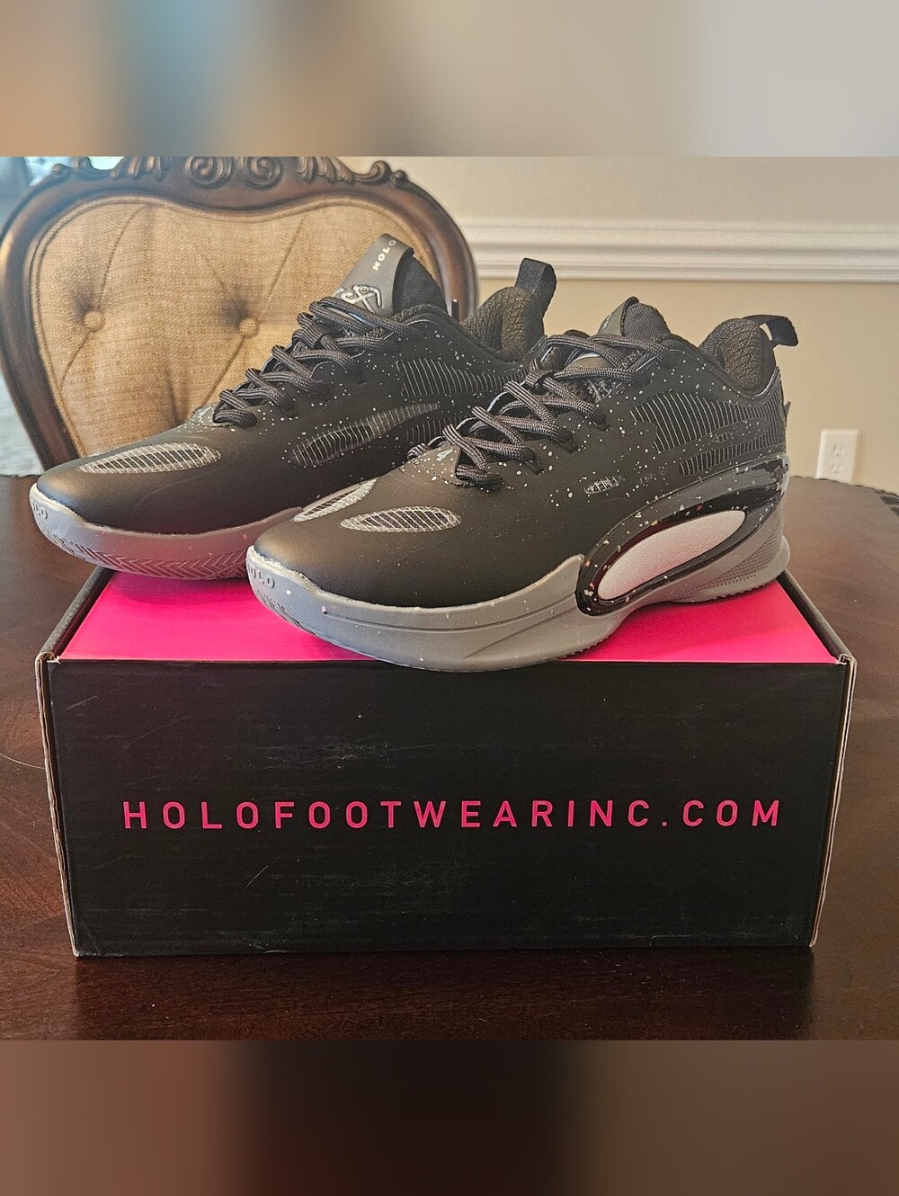 HOLO Black Women's Athletic Sneakers with Gray Sole